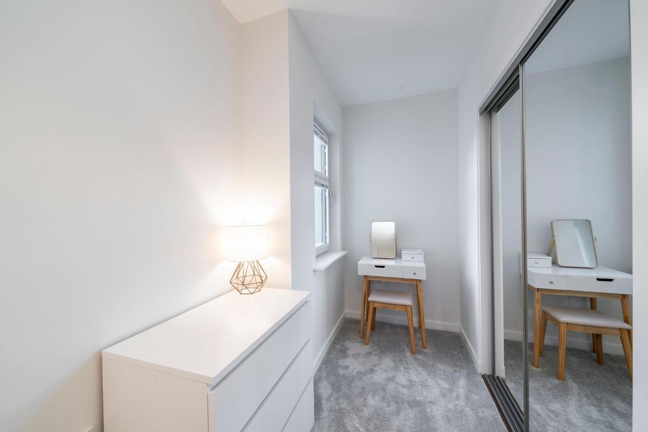 W. Queen St. Apt. บรอธตีเฟอร์รี ภายนอก รูปภาพ
